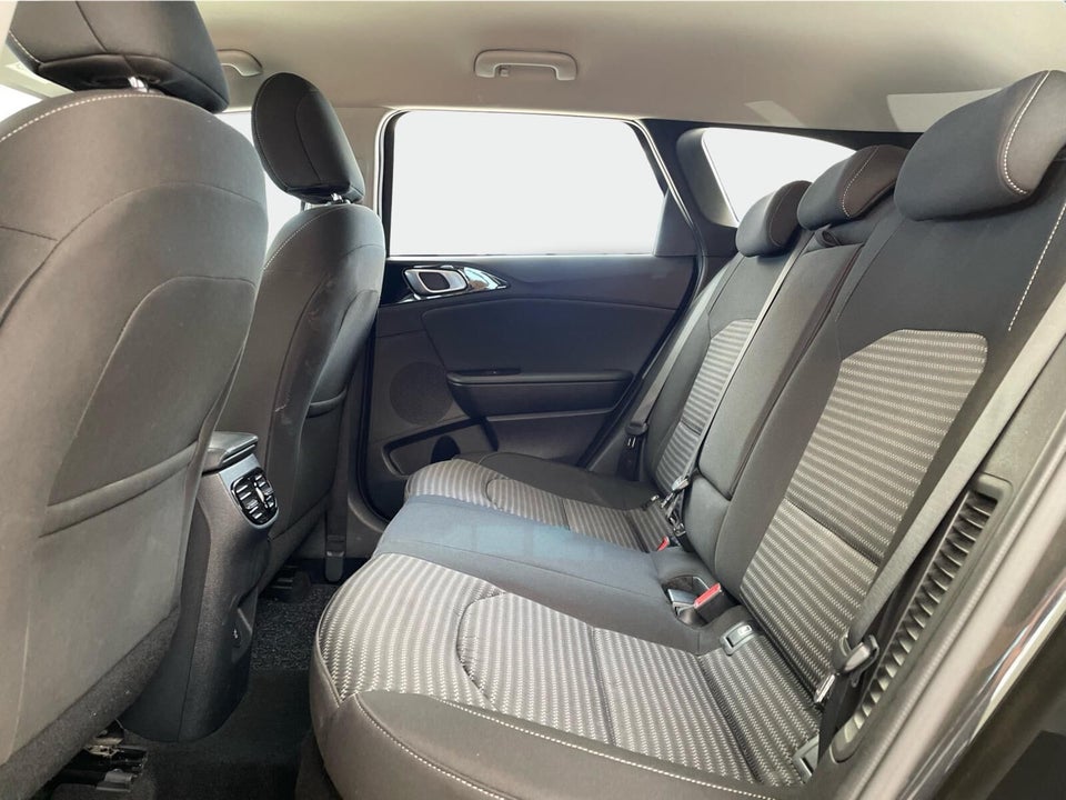 Kia Ceed 1,6 PHEV Prestige SW DCT 5d