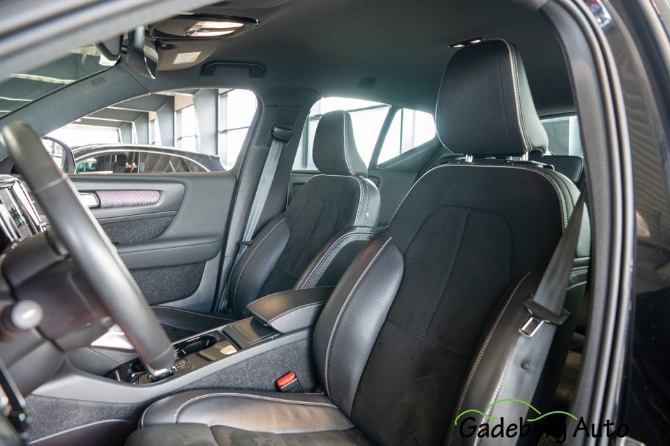 Volvo XC40 P8 ReCharge Twin R-Design 5d