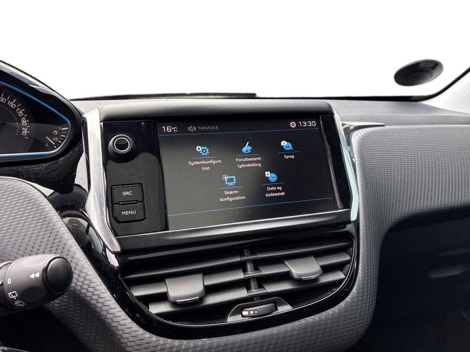 Peugeot 2008 1,2 e-THP 110 Selection Sky EAT6 5d