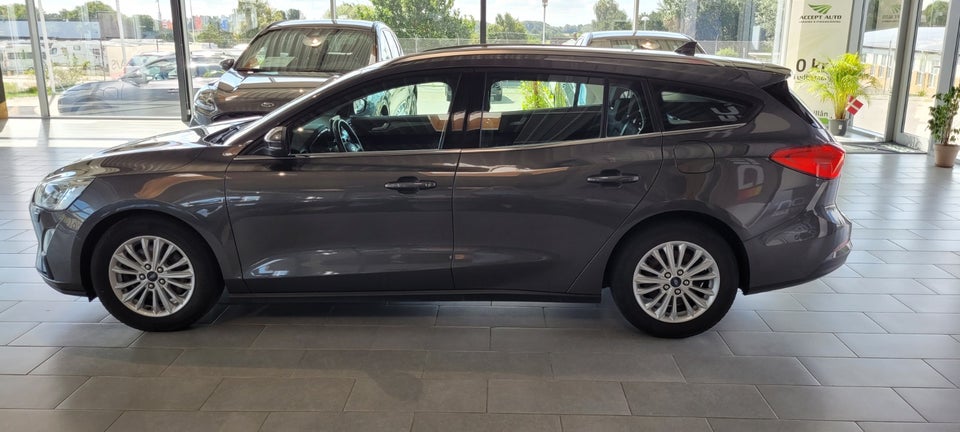 Ford Focus 1,0 EcoBoost Titanium Business stc. 5d