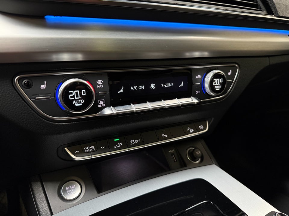 Audi Q5 50 TFSi e S-line quattro S-tr. 5d