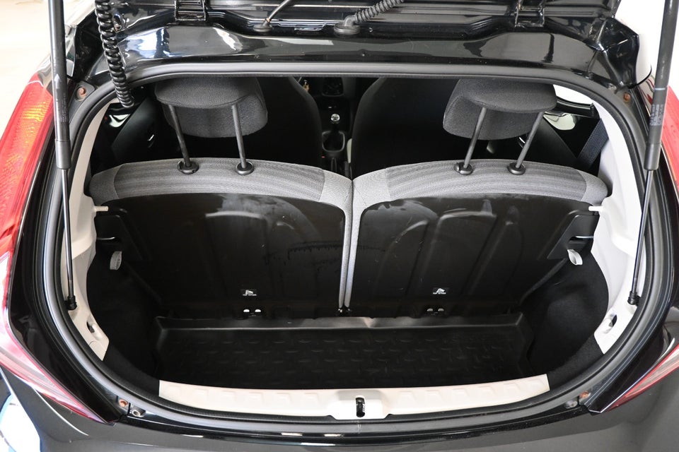 Toyota Aygo 1,0 VVT-i x-play 5d