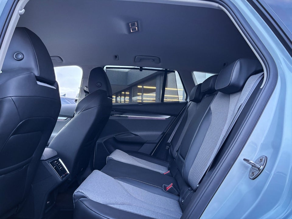 Skoda Enyaq 80 iV Loft 5d