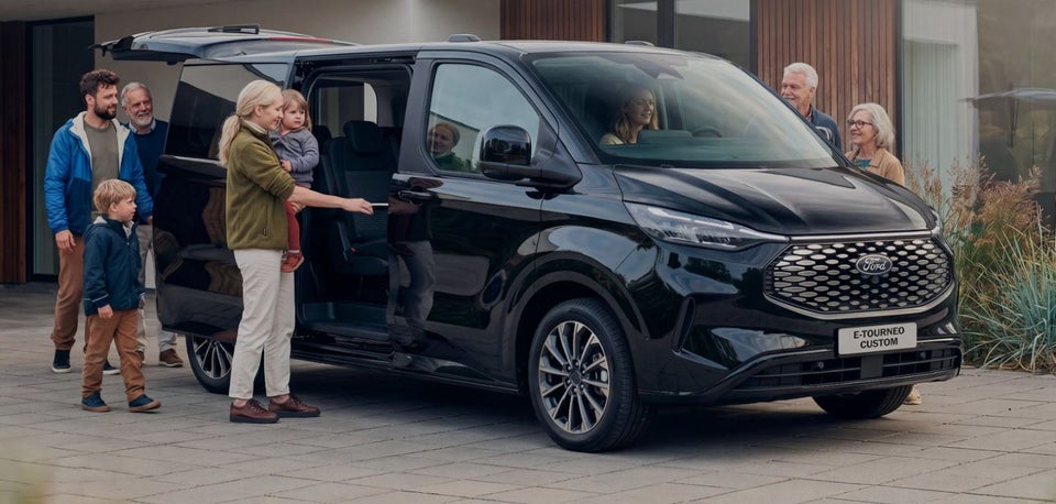 Ford E-Tourneo Custom 340 L1 71 Titanium X