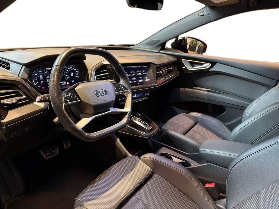 Audi Q4 e-tron 40 S-line 5d