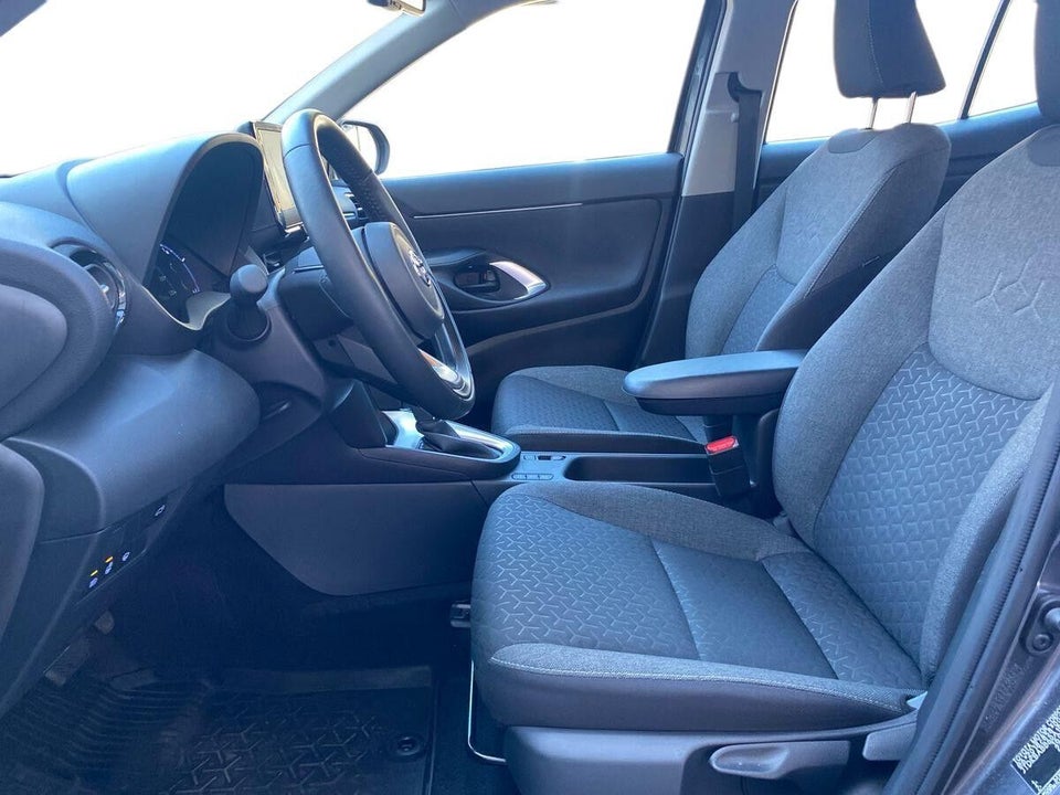 Toyota Yaris Cross 1,5 Hybrid Active Tech+ e-CVT 5d