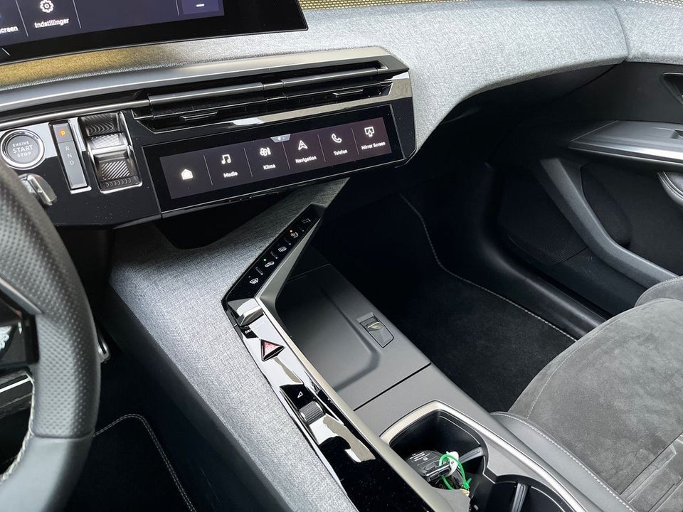 Peugeot e-5008 77 GT 7prs 5d