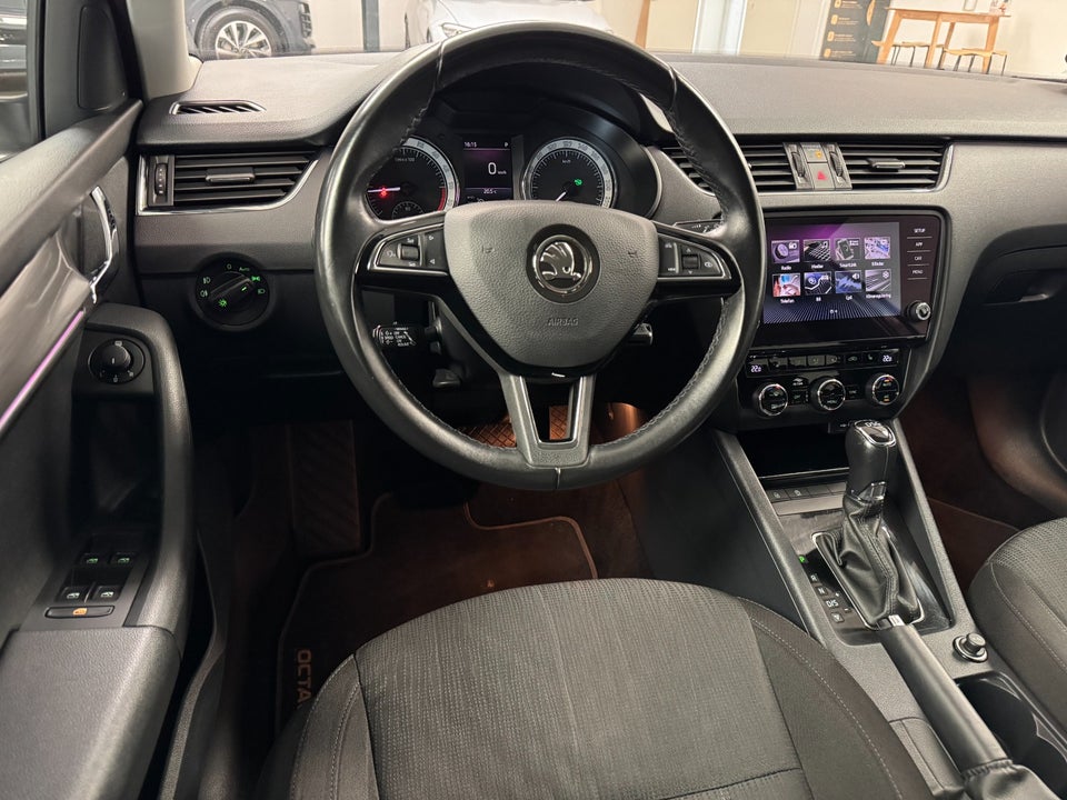 Skoda Octavia 1,6 TDi 115 Style Combi DSG 5d