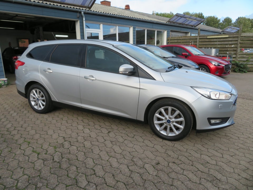 Ford Focus 1,0 SCTi 125 Business stc. 5d
