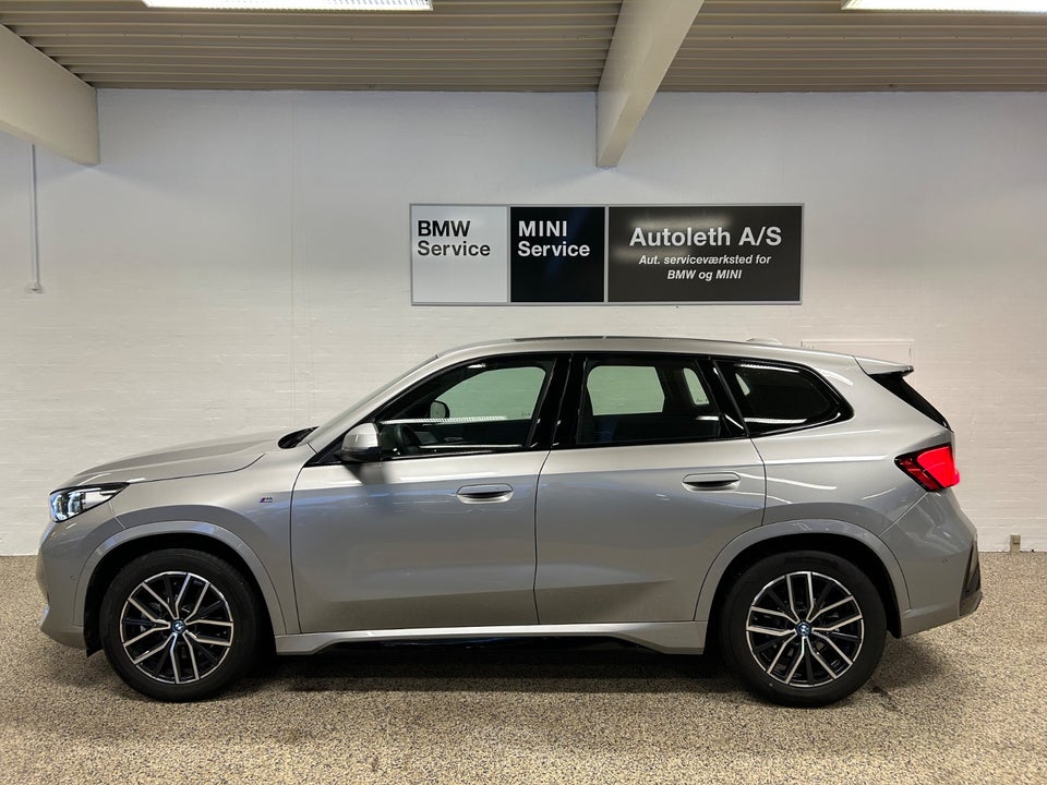 BMW iX1 xDrive30 Fully Charged M-Sport 5d
