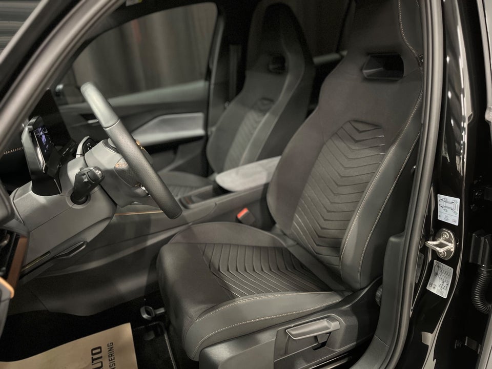 Cupra Born 59 e-Boost 5d