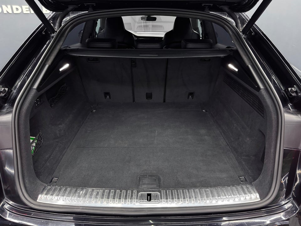 Audi Q8 50 TDi S-line quattro Tiptr. 5d