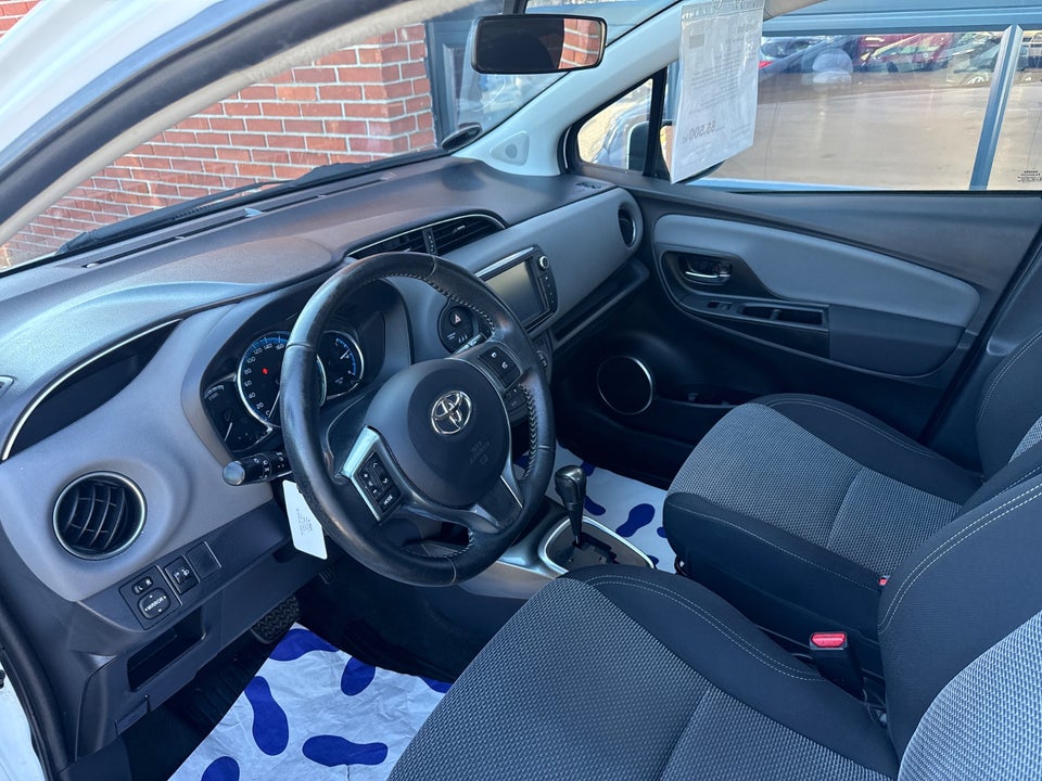 Toyota Yaris 1,5 Hybrid H2 Komfort e-CVT 5d