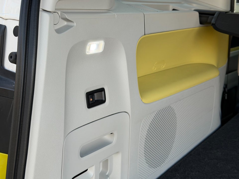 VW ID.Buzz 77 Pro SWB 5d