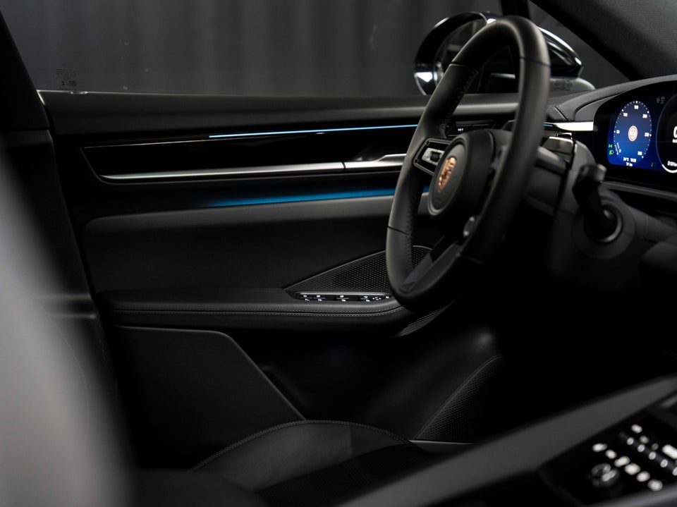 Porsche Macan 5d