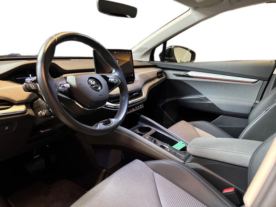 Skoda Enyaq 60 iV Plus 5d
