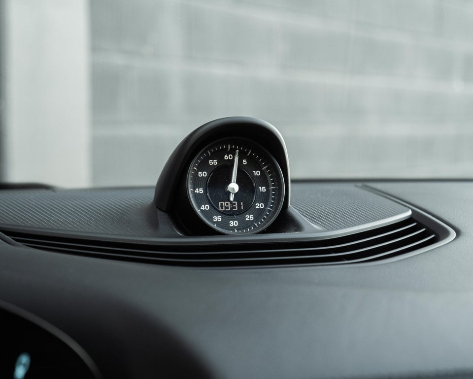 Porsche Taycan Turbo Performance+ 4d