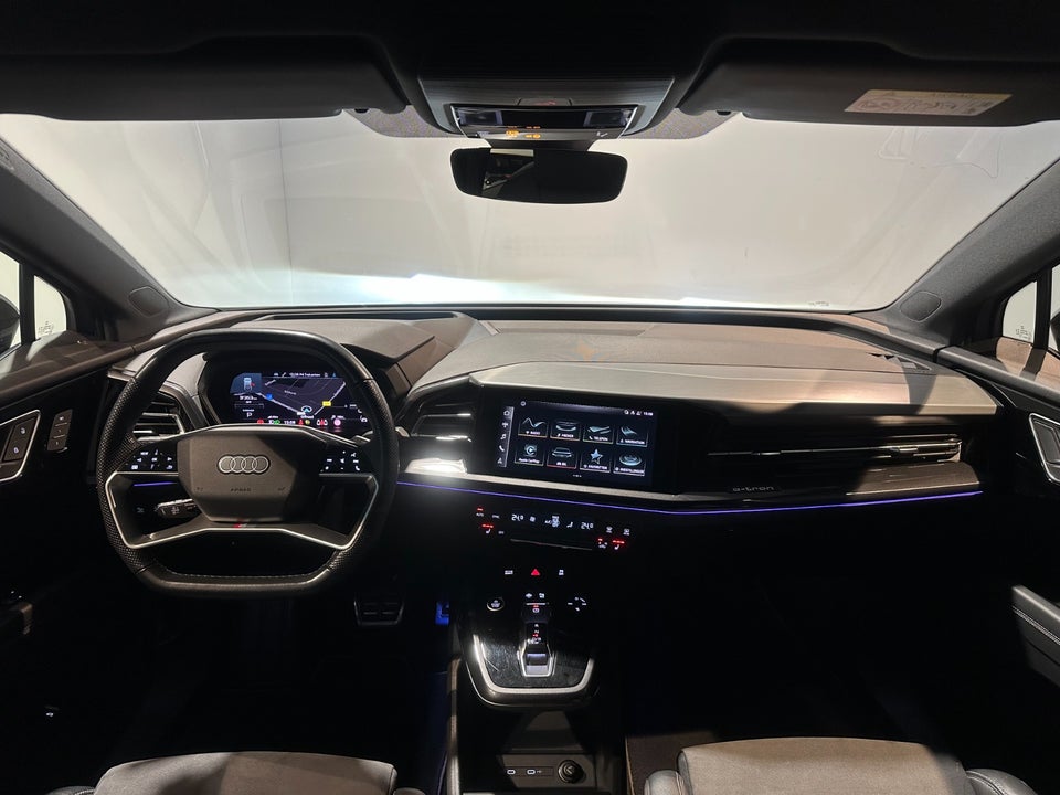 Audi Q4 e-tron 50 S-line quattro 5d