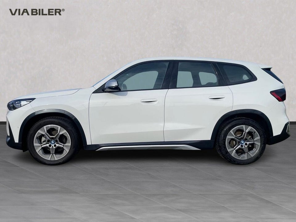 BMW iX1 eDrive20 X-Line 5d