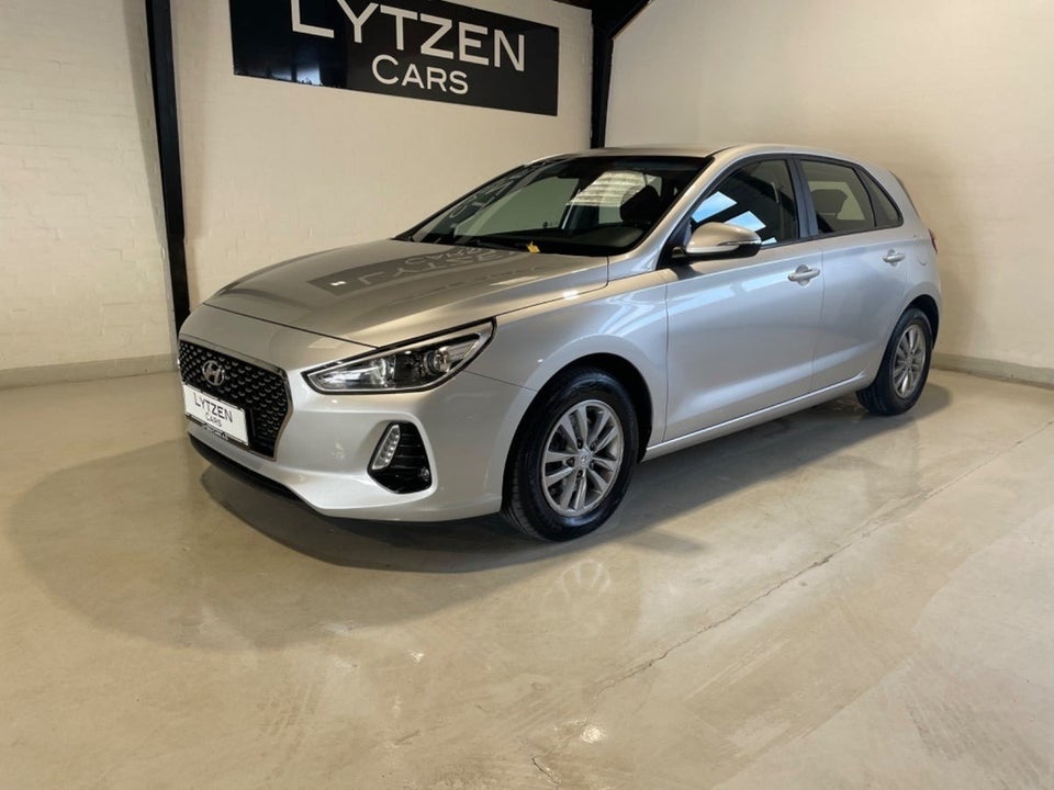 Hyundai i30 1,6 CRDi 110 Life 5d