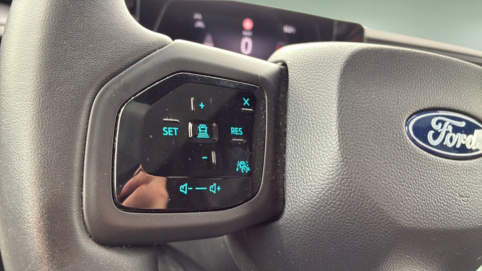 Ford Explorer 79 Premium Extended Range AWD 5d