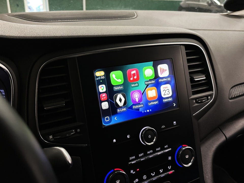 Renault Megane IV 1,3 TCe 140 Limited Sport Tourer 5d