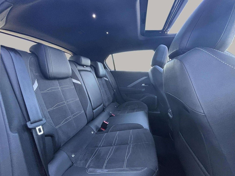 Opel Astra-e 54 Ultimate 5d