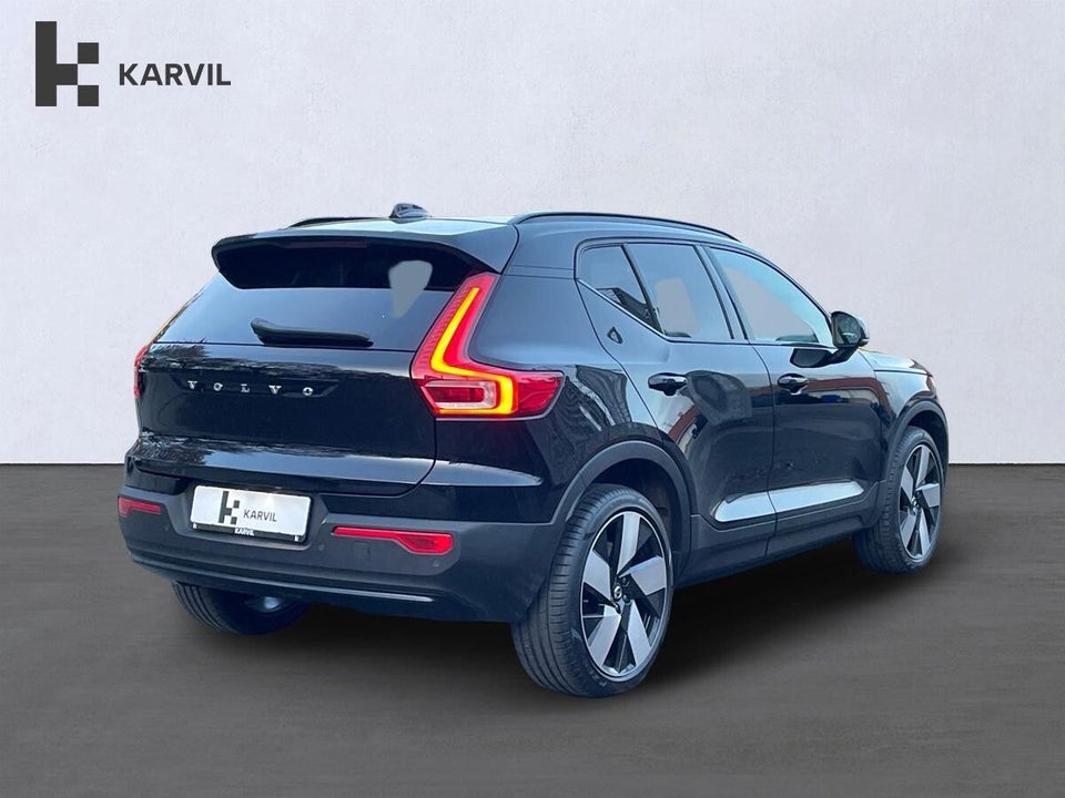 Volvo EX40 Twin Performance Plus 5d