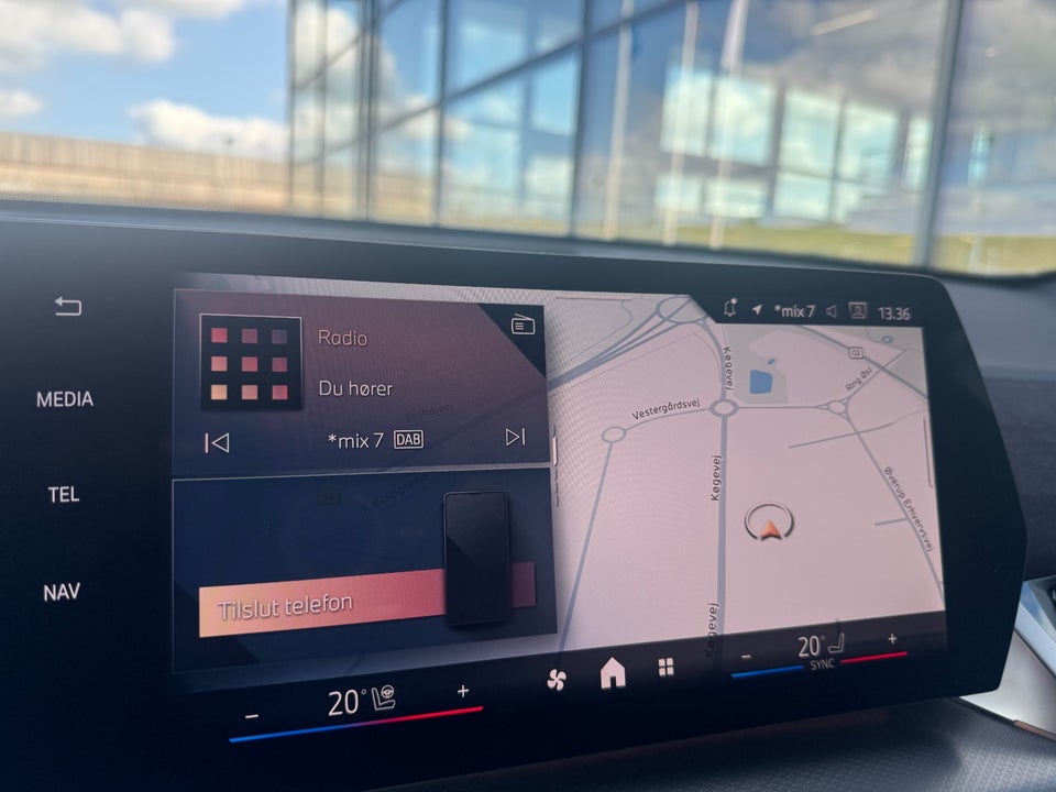 BMW iX2 eDrive20 Fully Charged M-Sport 5d