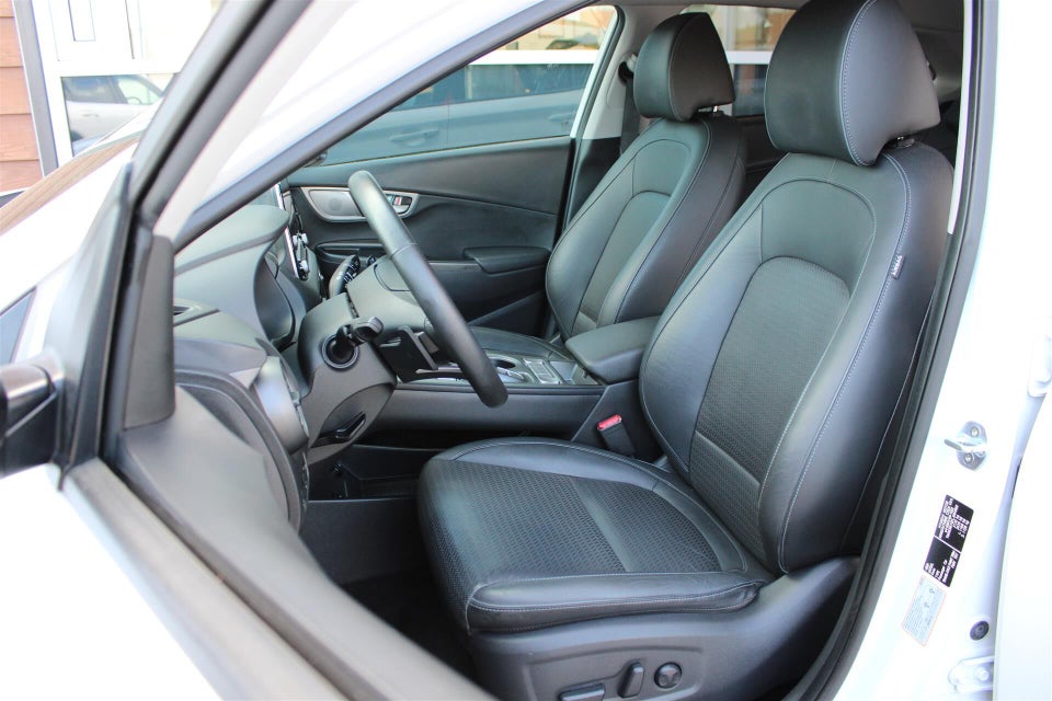 Hyundai Kona 64 EV Premium 5d