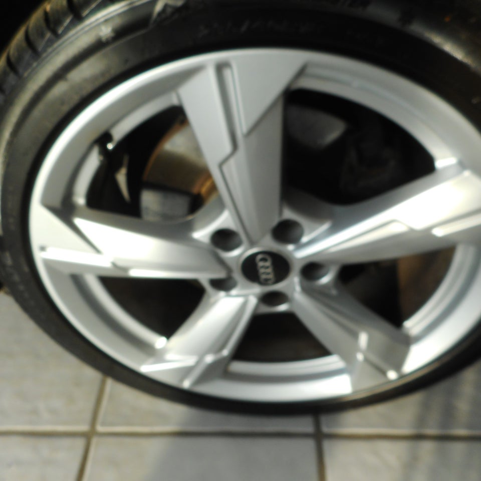 Audi A4 35 TDi Prestige Avant S-tr. 5d