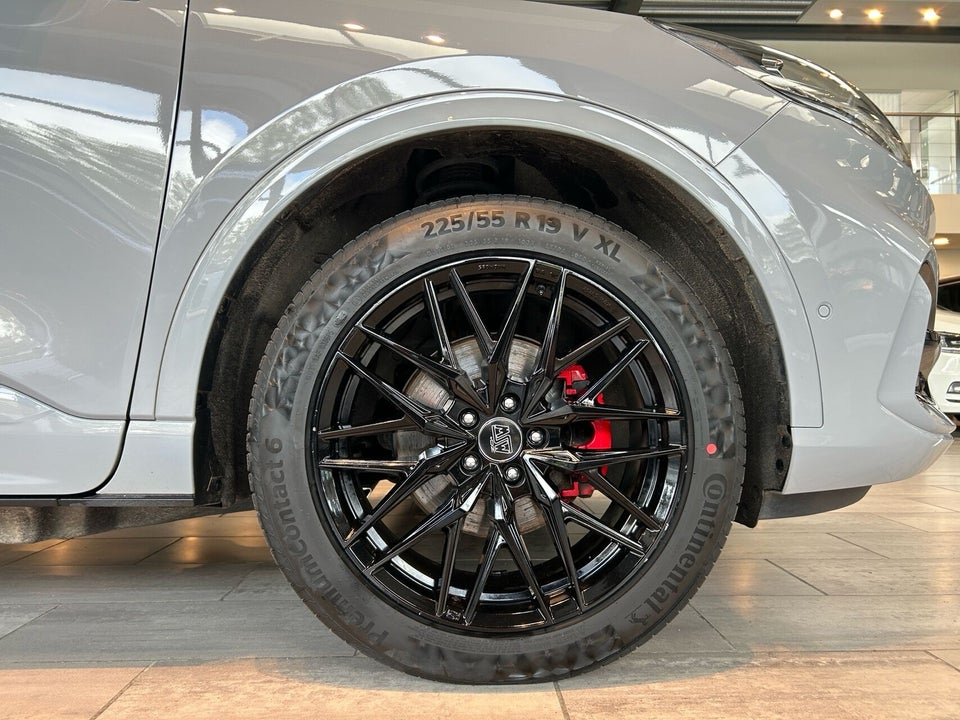 Ford Kuga 2,5 PHEV Graphite Tech CVT 5d