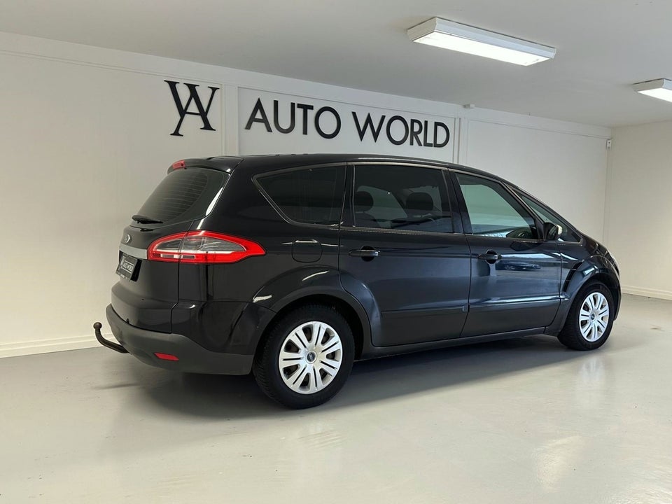 Ford S-MAX 2,0 TDCi 140 Titanium 5d