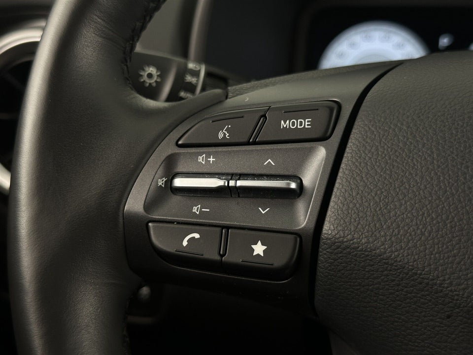 Hyundai Kona 64 EV Essential 5d