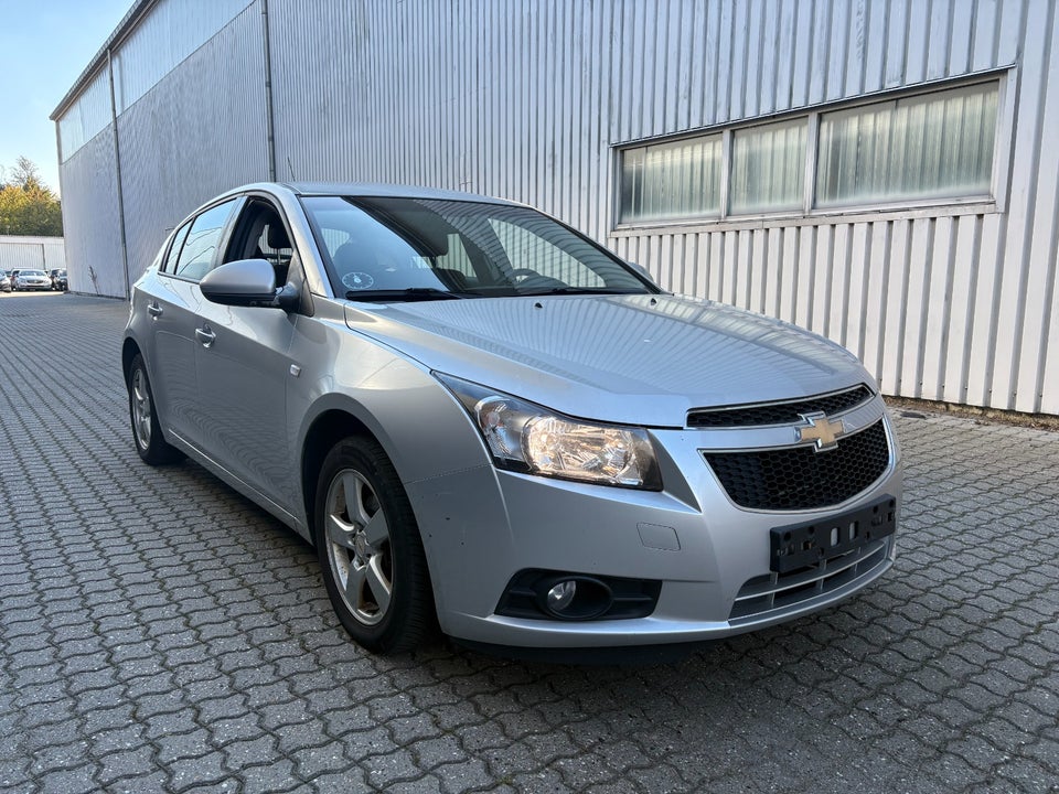 Chevrolet Cruze 1,8 LT 5d