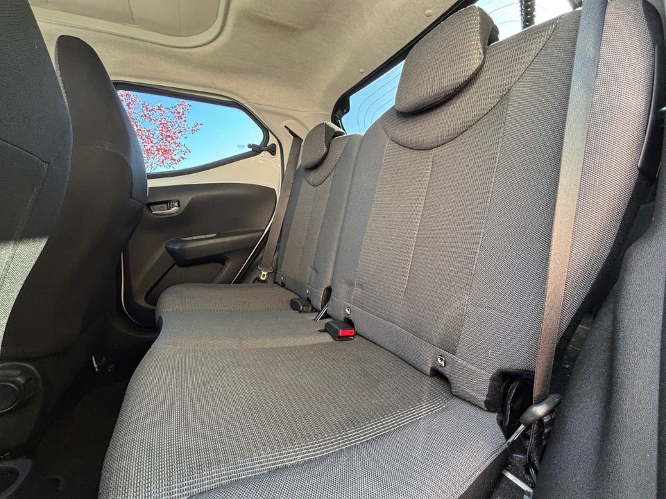 Toyota Aygo 1,0 VVT-i x-sky 5d