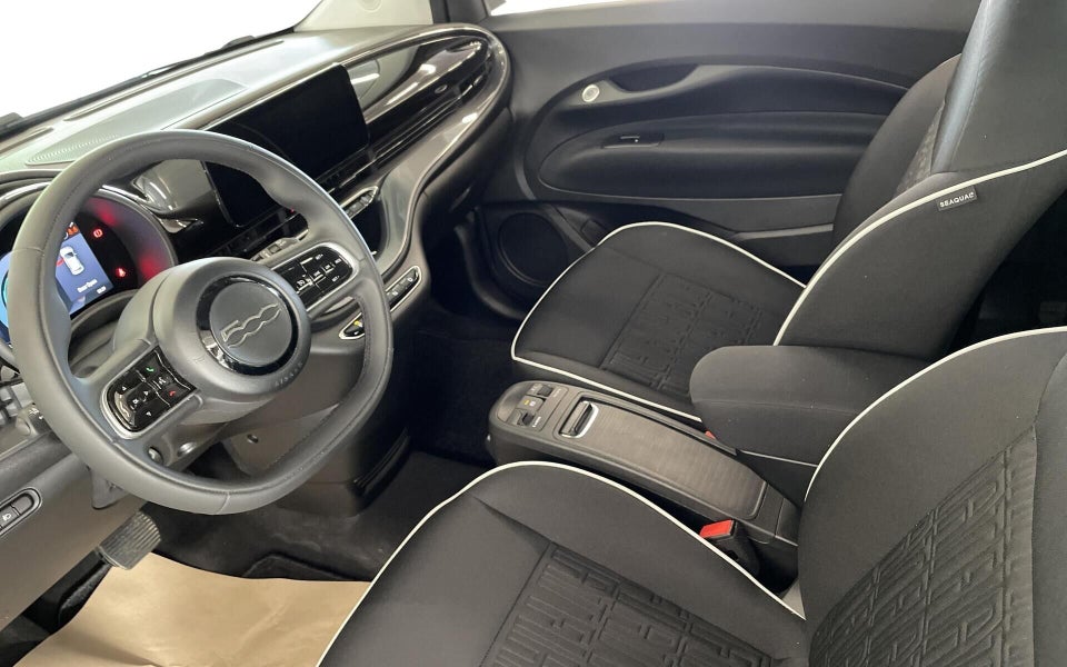 Fiat 500e 42 Icon 3d