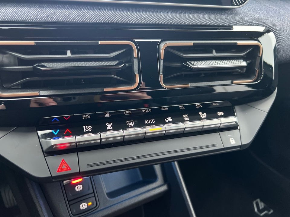 Renault 4 E-Tech 52 Techno 5d