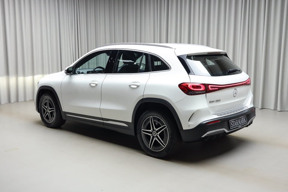 Mercedes EQA250 AMG Line 5d