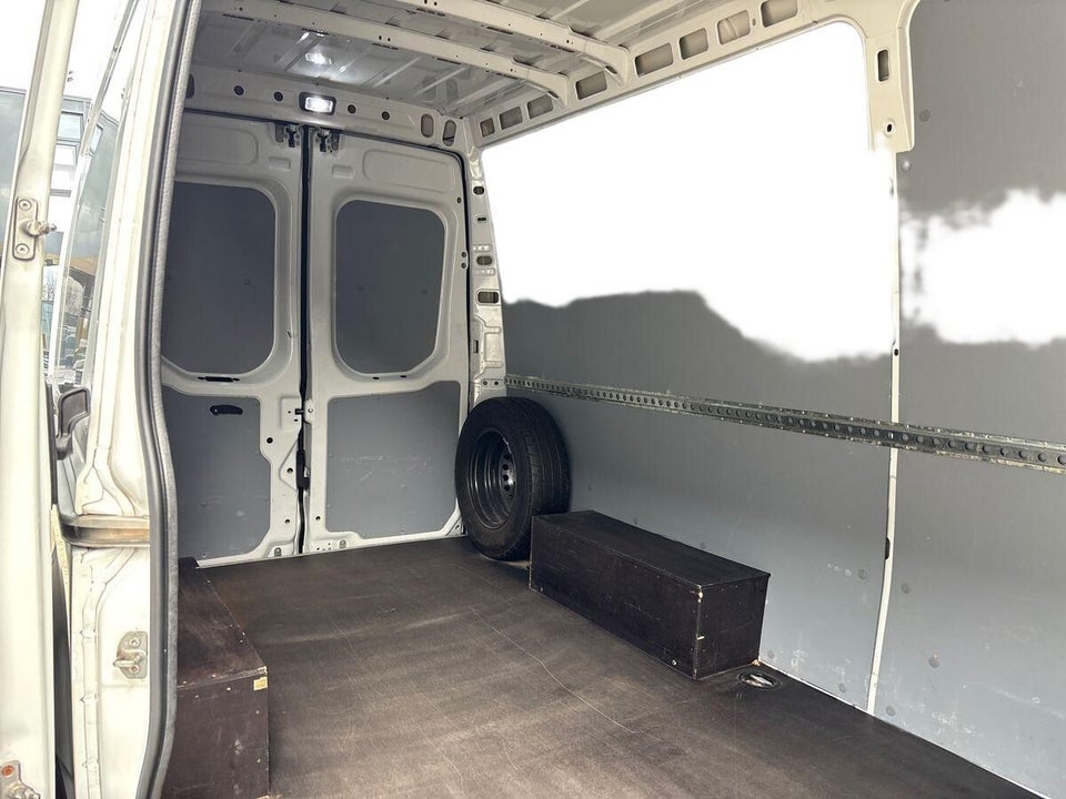 Iveco Daily 3,0 35S18 12m³ Van AG8