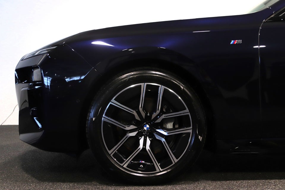 BMW i7 eDrive50 M-Sport 4d