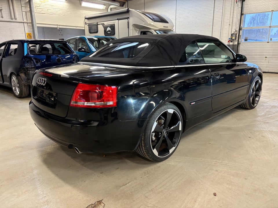 Audi A4 3,0 V6 Cabriolet Multitr. 2d