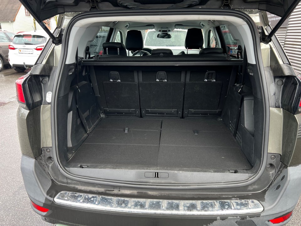 Peugeot 5008 1,6 BlueHDi 120 Allure 7prs 5d