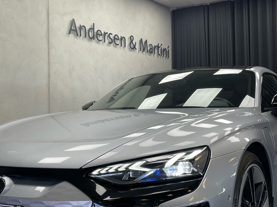 Audi e-tron GT quattro 4d