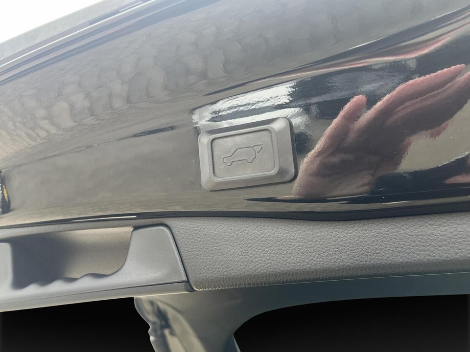 Toyota RAV4 2,5 Hybrid Black Edition MDS 5d