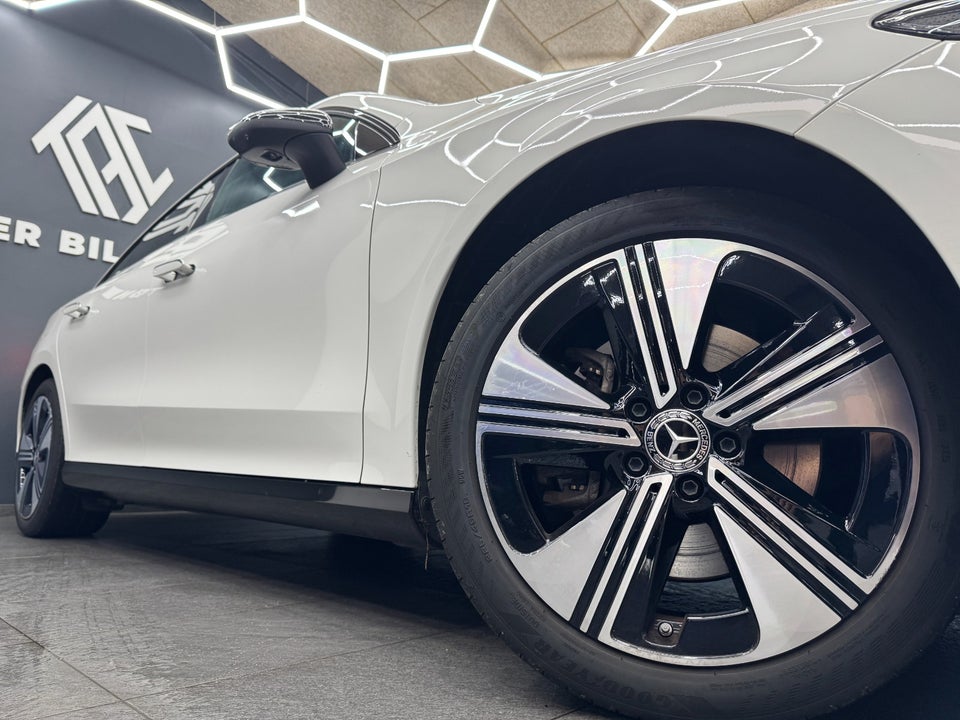 Mercedes CLA250+ electric Progressive Premium Plus 4d
