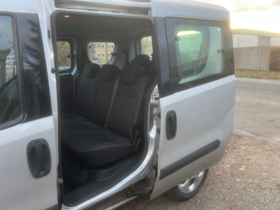 Fiat Doblò 1,3 MJT 90 Family 7prs 5d