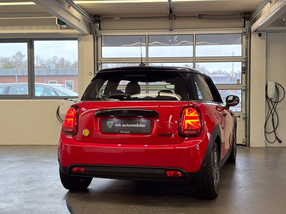 MINI Cooper SE Experience 3d