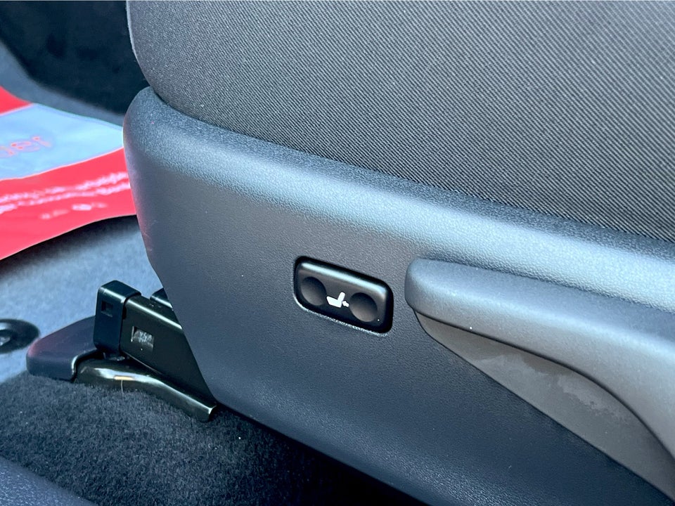 Toyota Auris 1,8 Hybrid Prestige Touring Sports CVT 5d