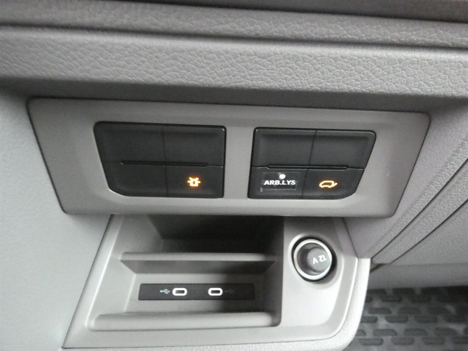 MAN TGE 2,0 3.180 Kølebox m/lift L4 aut. FWD